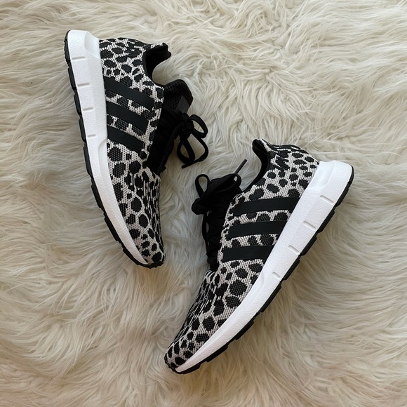 Adidas Leopard Swift Run NWT 7 - Picture 8 of 16